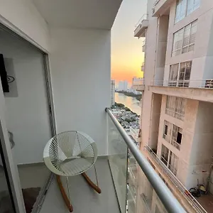 Paz Y En Cartagena